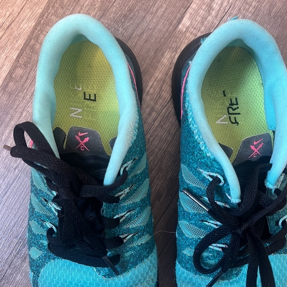 Nike Free 5.0 Running Sneaker Shoe Deep Royal Hyper Pink Size 6 - Picture 11 of 13